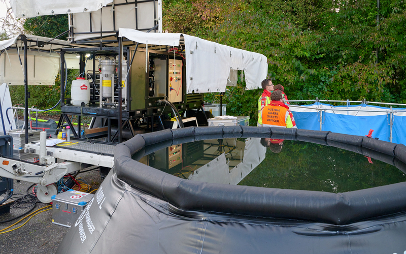 Mobiles Wasserbecken der Trinkwasseraufbereitung des Samariterbund Katastrophenhilfsdienstes